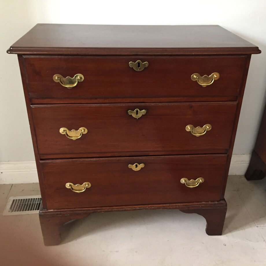 English Bachelor's Chest