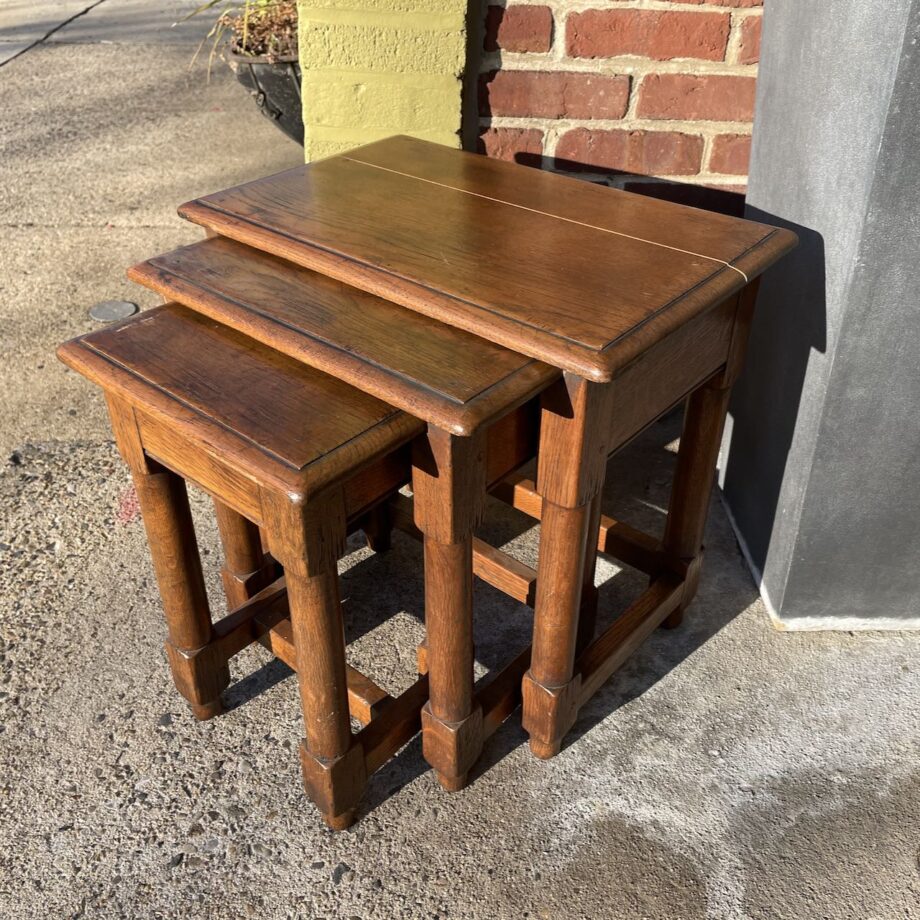 Set Of Nesting Tables