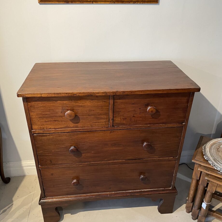 Country Chest Of Drawers