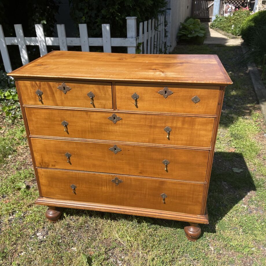 William And Mary Chest Of Drawers