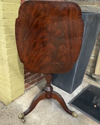 18TH Century Crotch Mahogany Candlestand