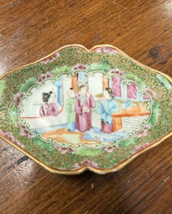 Small Size Rose Medallion Dish