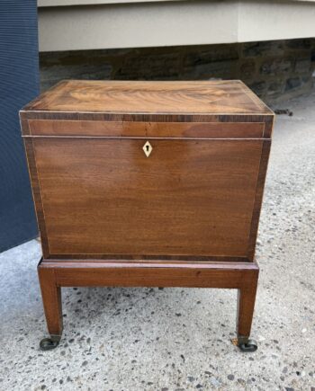 Mahogany Cellerette